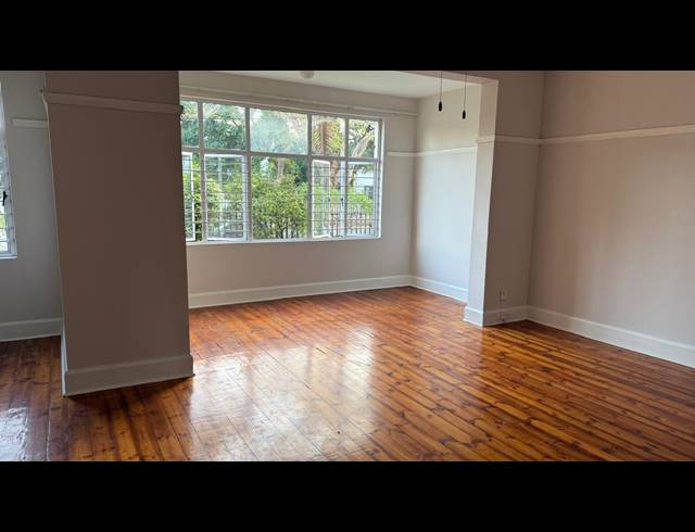 1.5 BEDROOM FLAT TO LET IN GLENWOOD